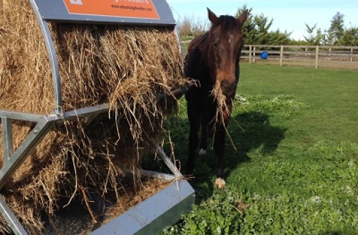 HAY FEEDER ROOF - Advantage Feeders